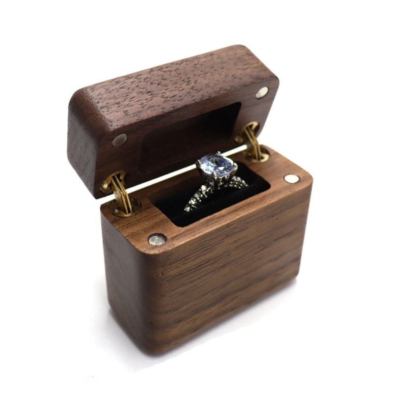 Walnut Magnetic Cigarette Lighter Ring Box