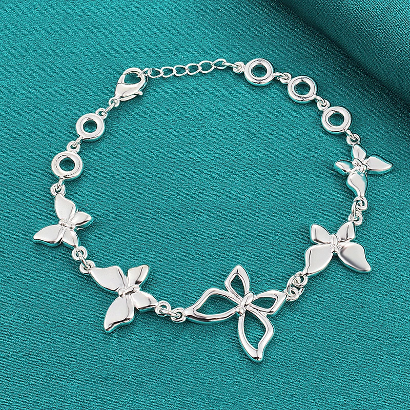 Retro Light Luxury Hollow Butterfly Bracelet