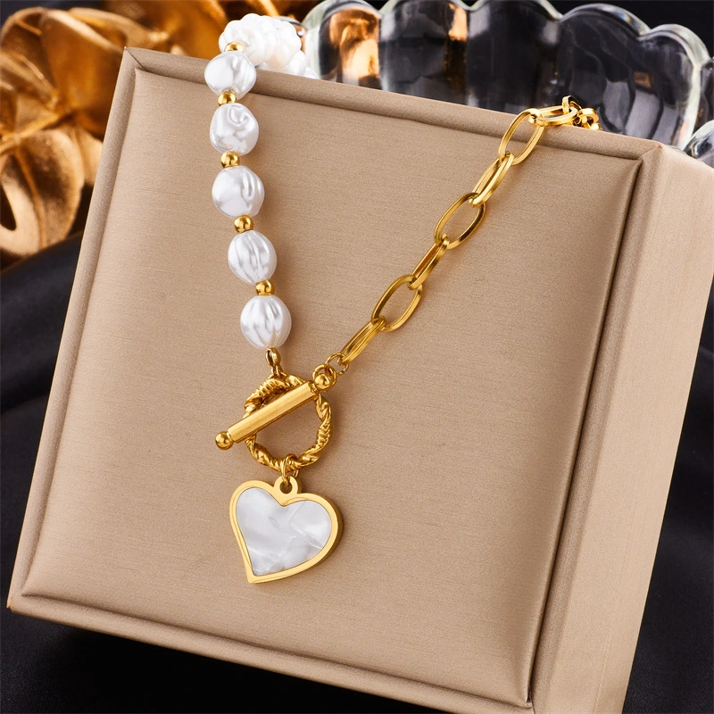 Fashion Titanium Steel Stitching Pearl Peach Heart OT Buckle Temperament Wild Necklace Clavicle Necklace