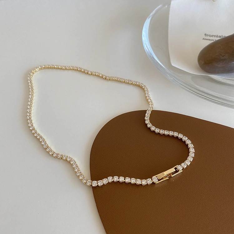 Simple And Versatile Small Crowd Temperament Clavicle Chain