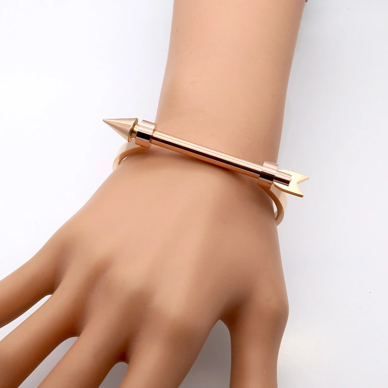 Stainless Steel Arrow Personalized C Semicircle Screw Bracelet