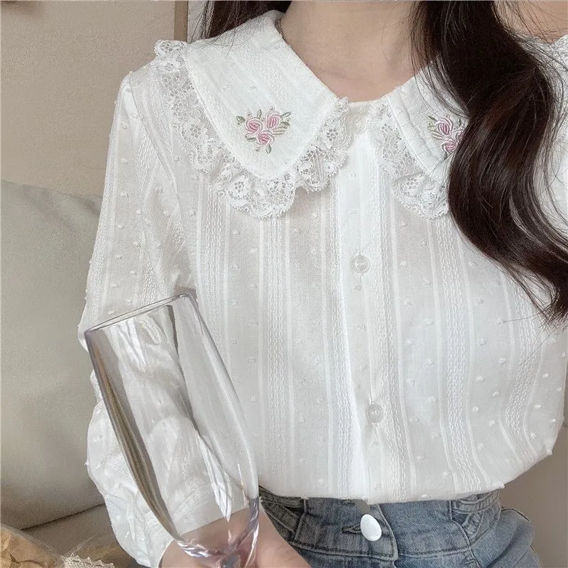 Autumn New Embroidered Lace Doll Collar Long-sleeved Tops