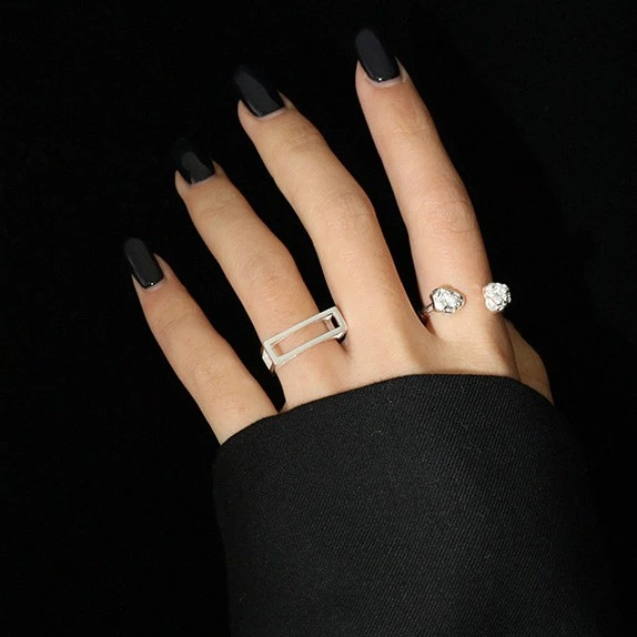 Simple And Versatile Geometric Square Hollow Ring