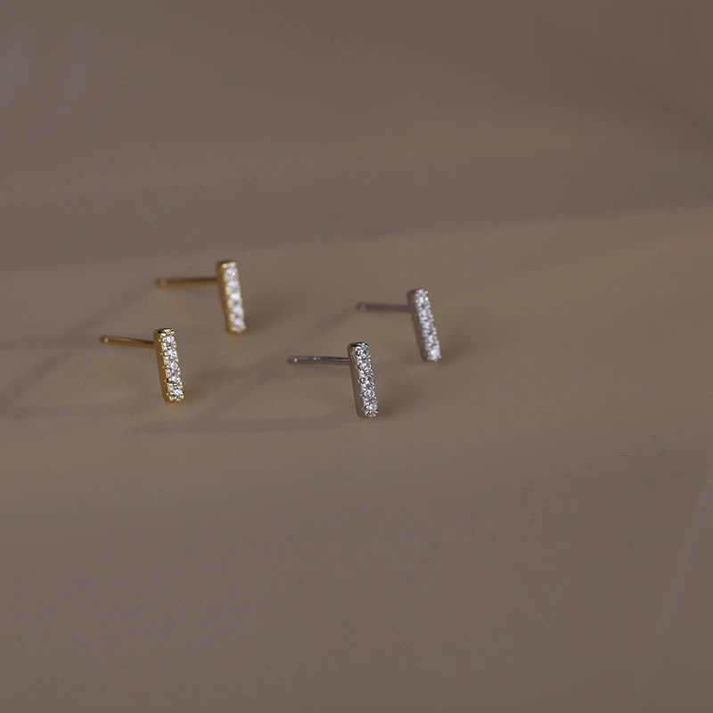 Minimal Gold Inlaid Zircon Row Drill Stud Earrings