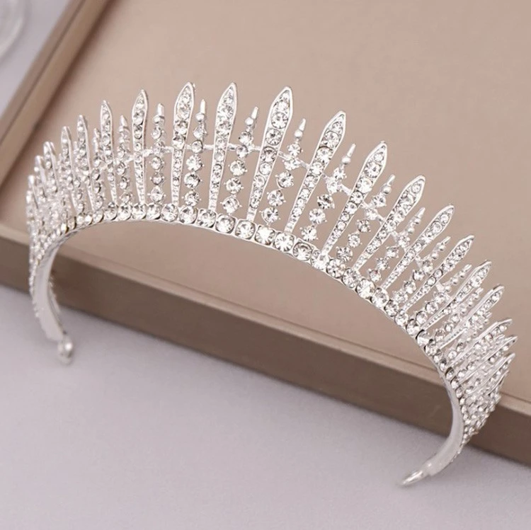 The Bride's Crown Tiara Ball Head Simple Shape