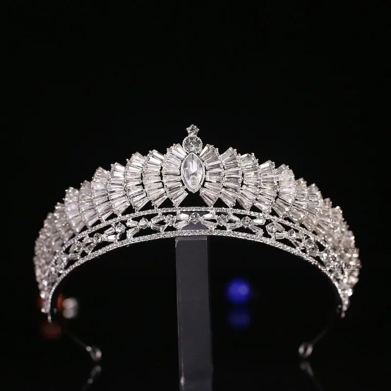 New Japanese And Korean Wedding Rhinestone Alloy Knot Wedding Crown