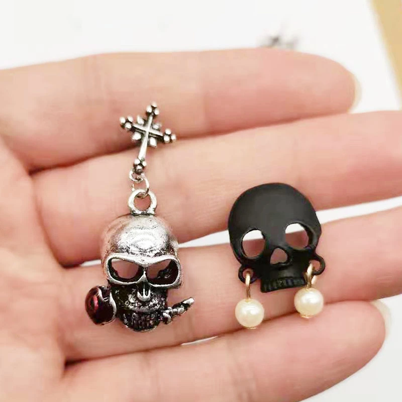 Christmas Halloween Dark Skull Stud Earrings