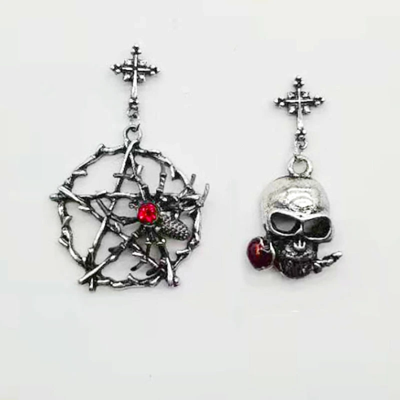 Christmas Halloween Dark Skull Stud Earrings