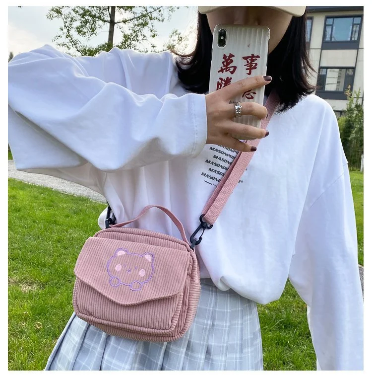 Cute And Cute Embroidered Bear Soft Girl Shoulder Bag Student Funny Small Bag