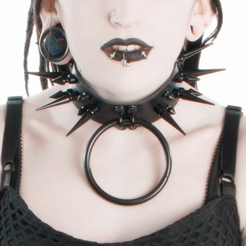 European Harajuku Large Suspension Ring Rivet Pointed Nail Leather Collar