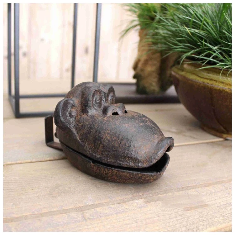 American Country Cast Iron Orangutan Ashtray Home Coffee Table Desk