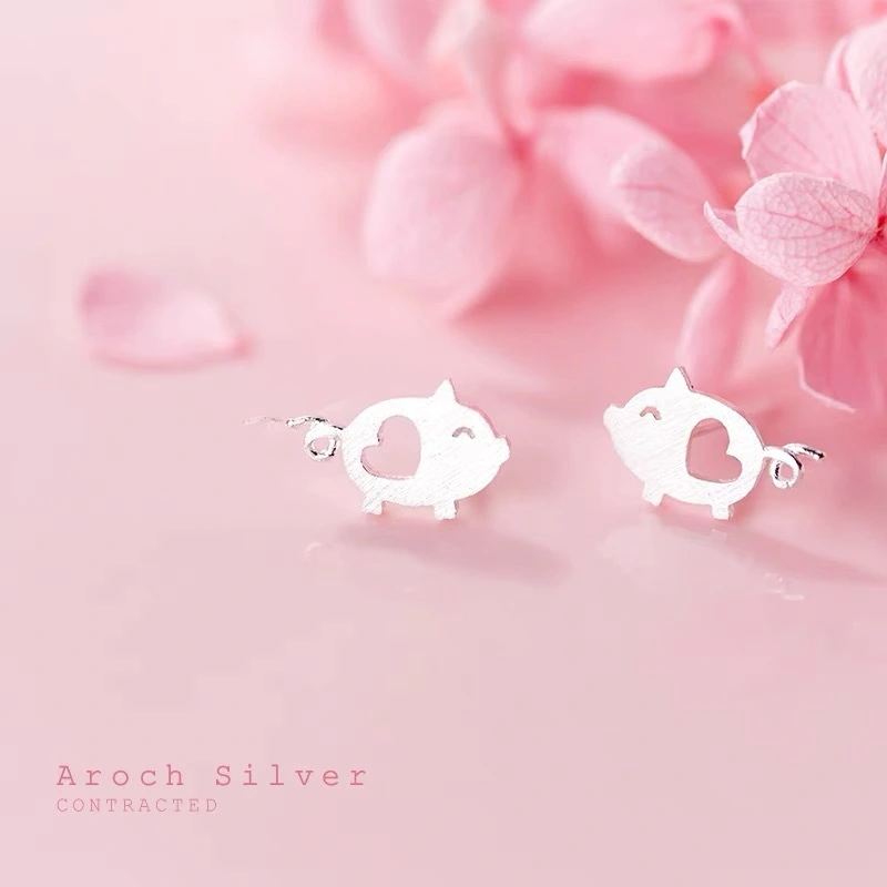 Loving Heart In Sterling Silver Piggy Ear Studs Female Animal Hollow Ear Silver