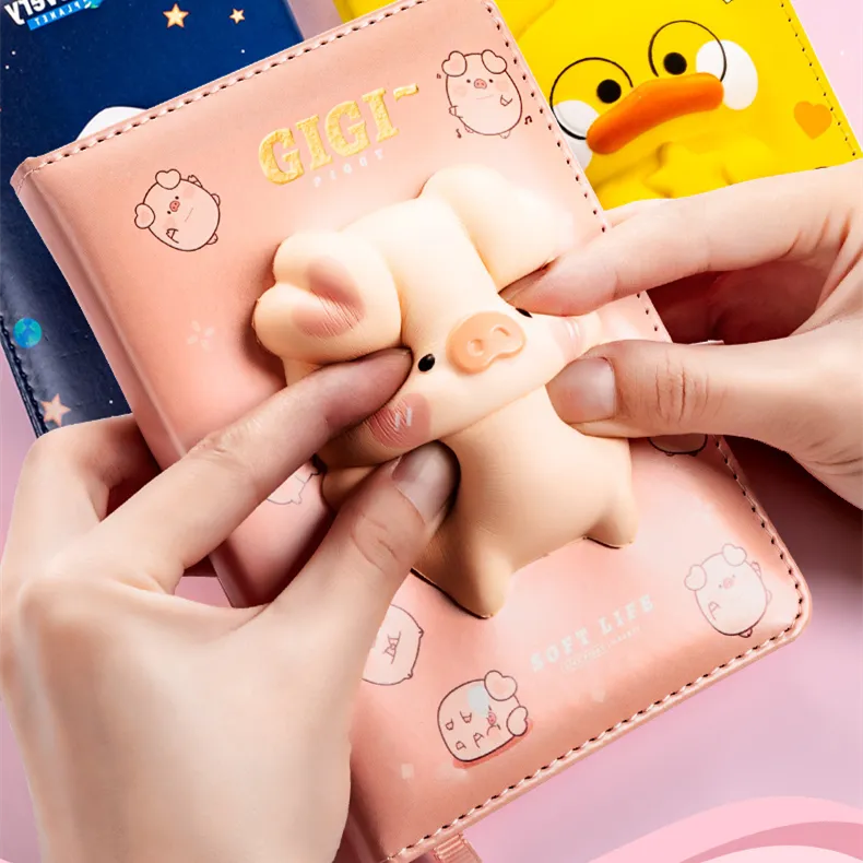 3D Pig Cartoon Decompression Notebook