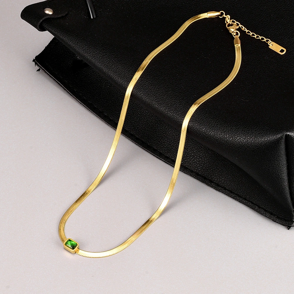 Square Green Crystal Flat Snake Bone Necklace Female Choker Clavicle Chain Retro Light Luxury