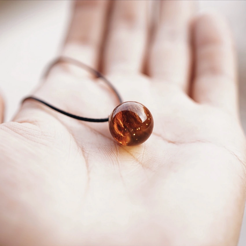 Creative Log Resin Pendant Necklace