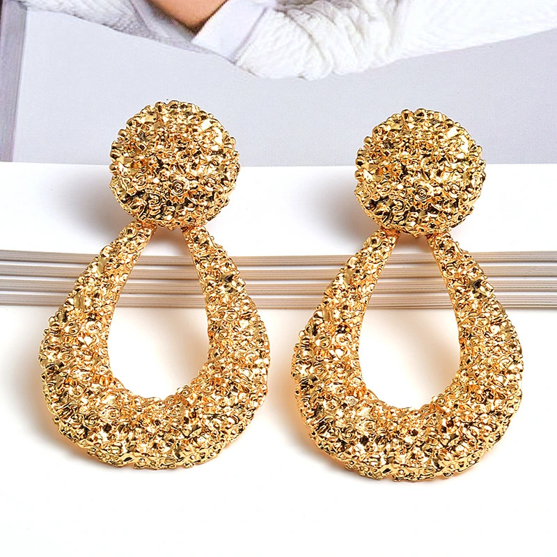 European And American Fashion Earrings Metal Round