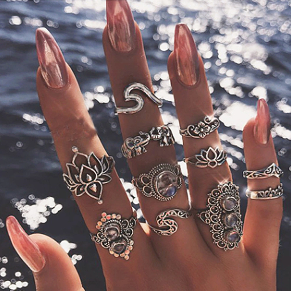 Vintage Palm Crown Diamond-Encrusted Hollowed Out Lotus Wave Elephant 11-piece Set Ring