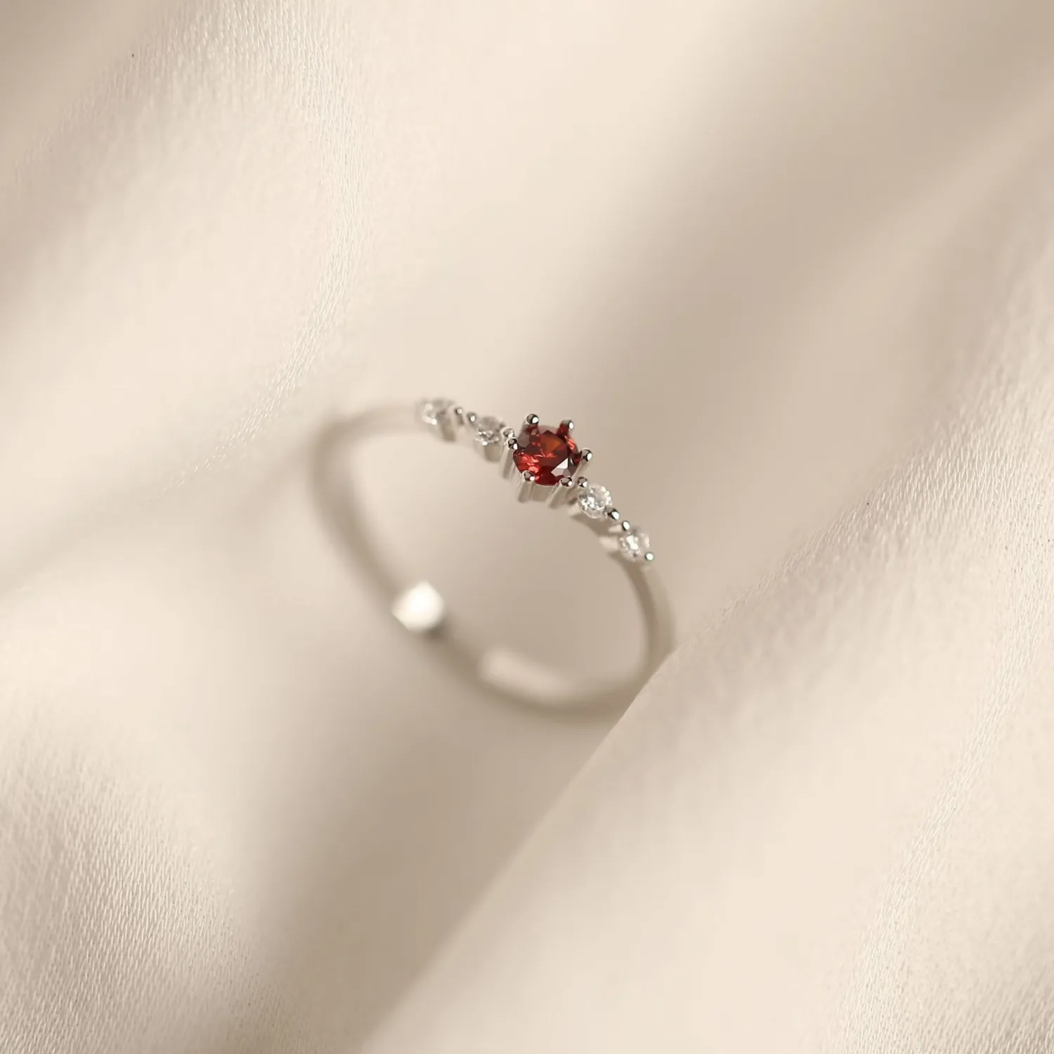White Gold Diamond Extremely Thin Exquisite Japanese Female Ring