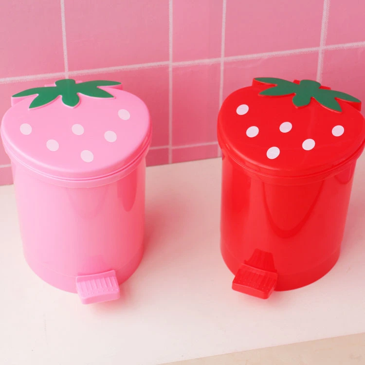 Strawberry-shaped Plastic Garbage Cans For Cars