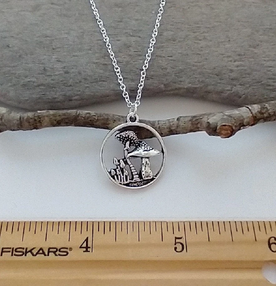 Creative Mushroom Circle Pendant Personalized Versatile Simple Necklace Female