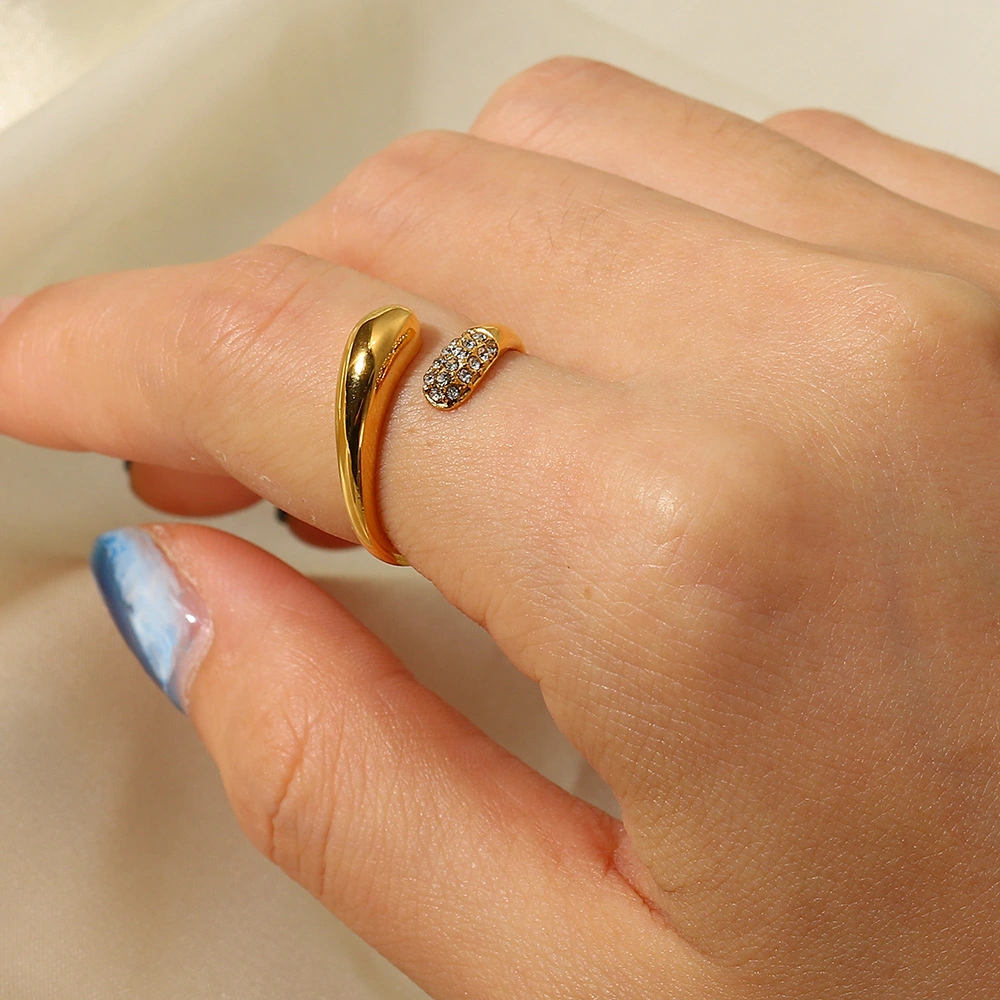 High-grade Micro-set Zircon Geometric Ring