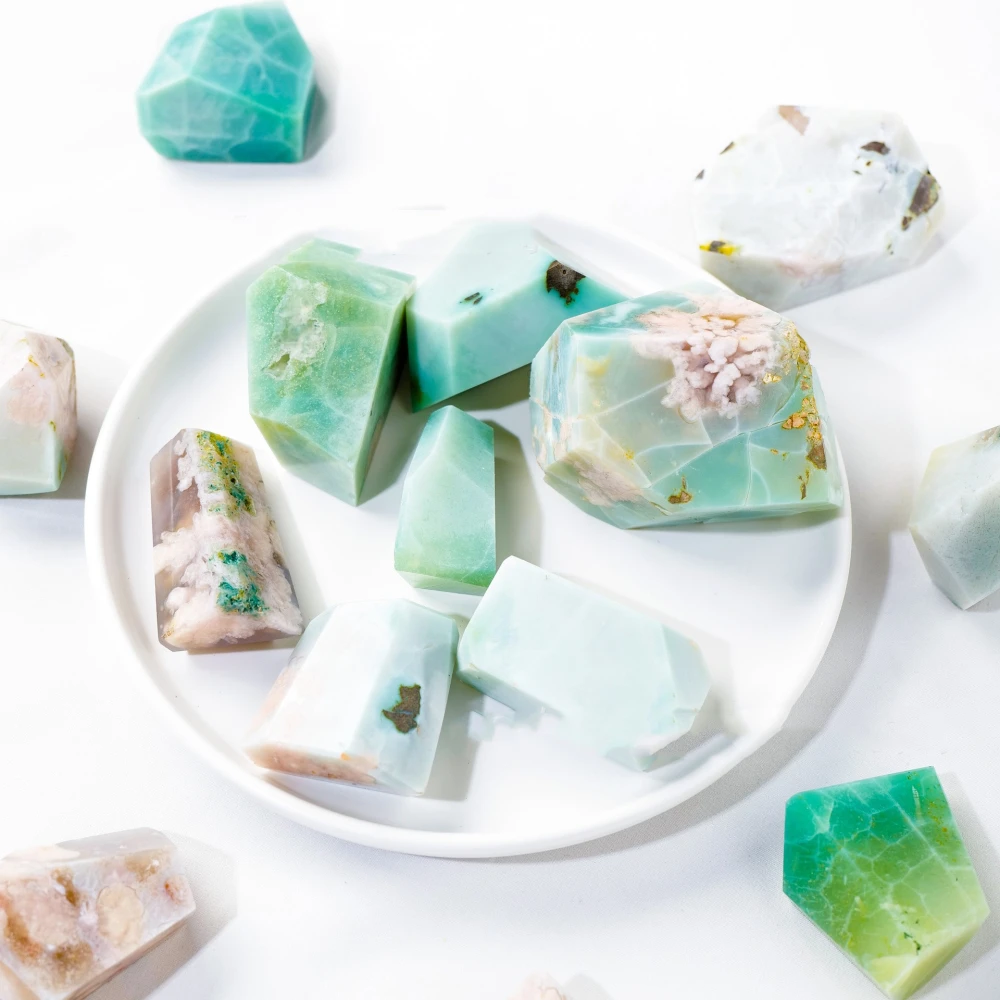 Natural Crystal Green Cherry Blossom Agate Geometric Cube Polyhedron Tabletop Ornaments