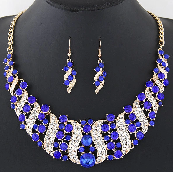 Metal Spiral Diamond Necklace Earring Set
