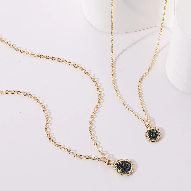 Geometric Round Drop Black Zircon Necklace