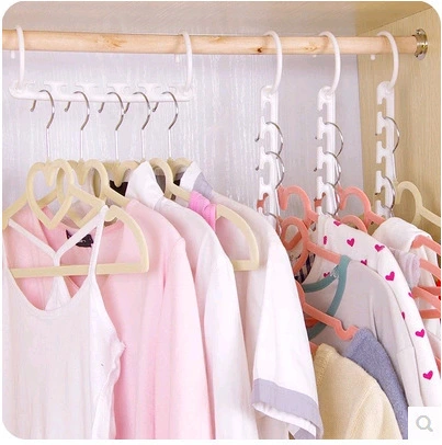 Multi-functional White 8 Magic Hangers