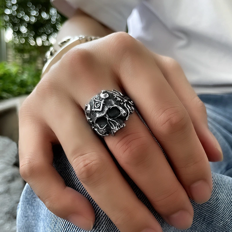 Men's Vintage Sterling Silver Skull Ring