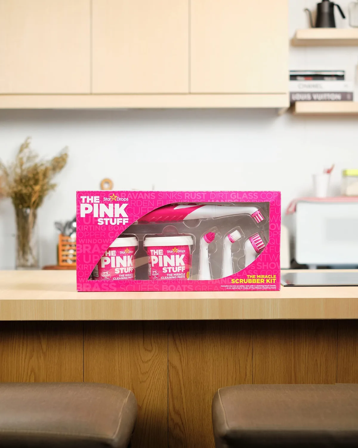 Stardrops - The Pink Stuff - The Miracle Scrubber Kit - 2 Tubs of The Miracle Cleaning Paste With Electric Scrubber Tool and 4 Cleaning Brush Heads