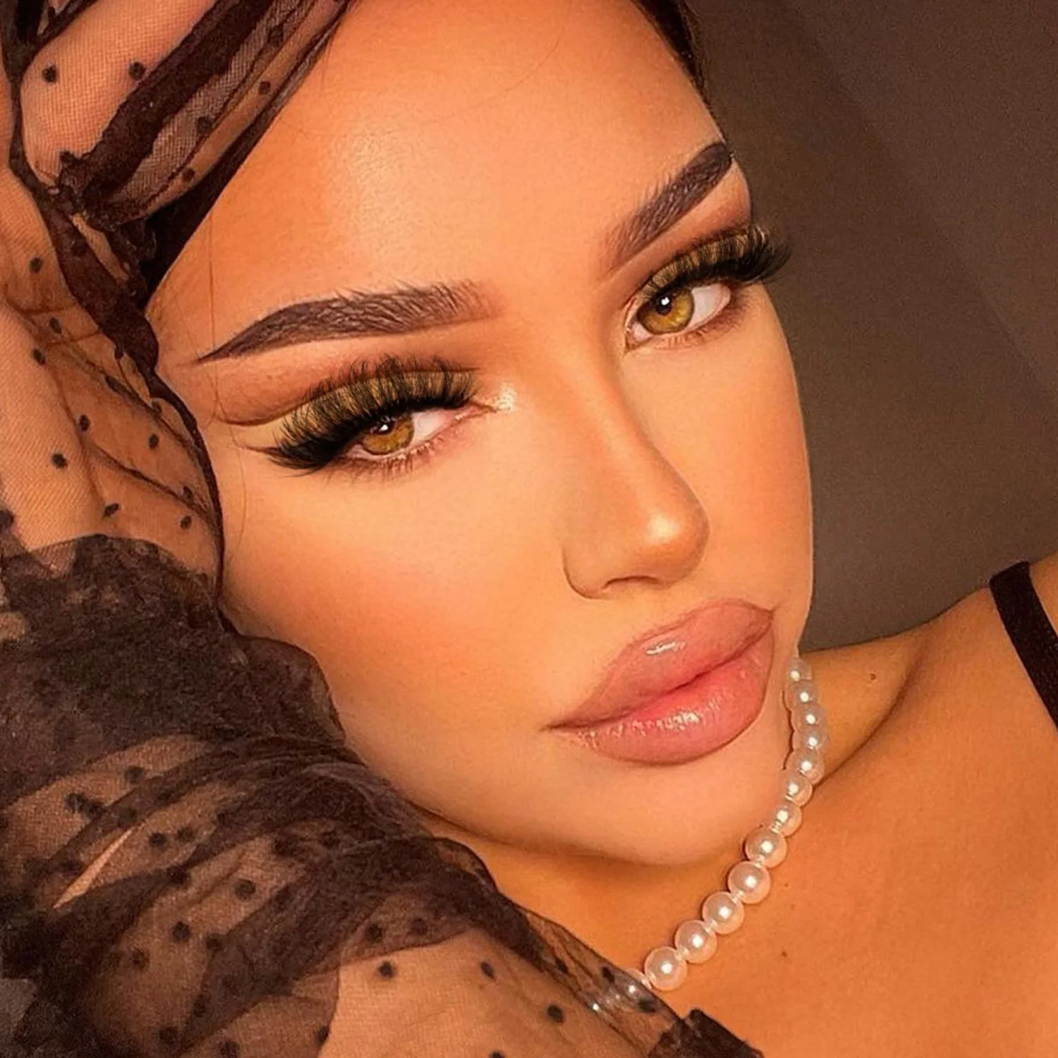 Fluttery False Eyelashes Natural Looking Faux Mink Lashes C Curl Fluffy Fake Eyelashes 18mm Round Shaped Eye Lashes that Look Like Extensions by Focipeysa