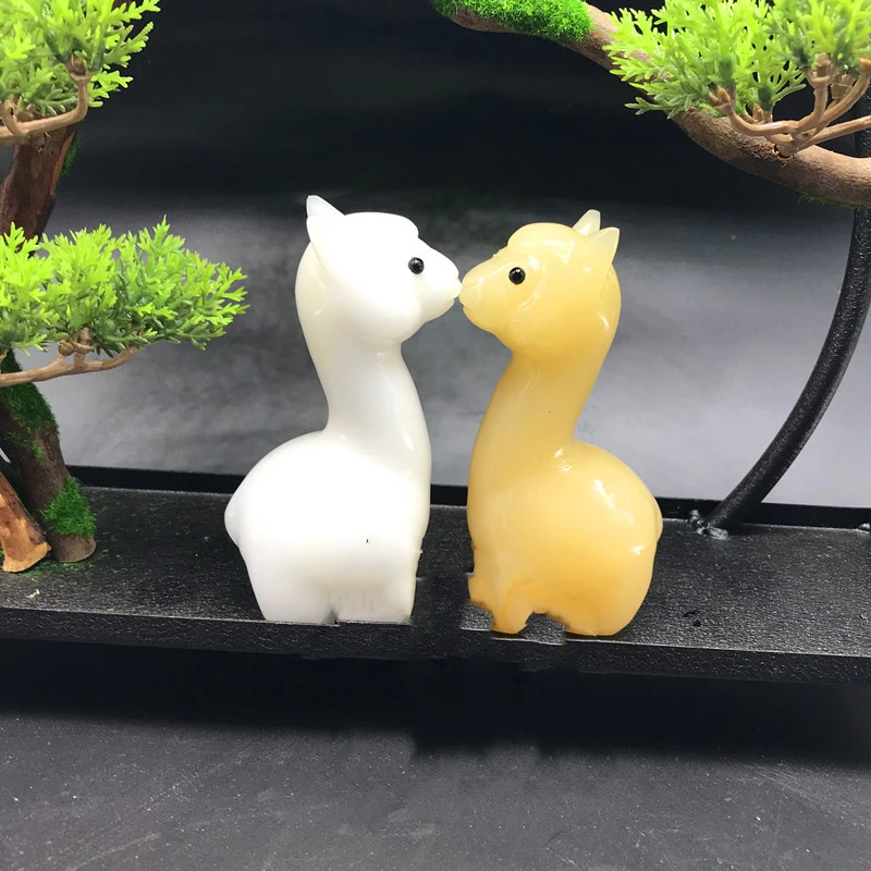 Cute Carved Simple Household Ornaments