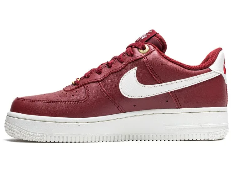 Nike Women's Air Force 1 '07 White/White (DD8959 100)