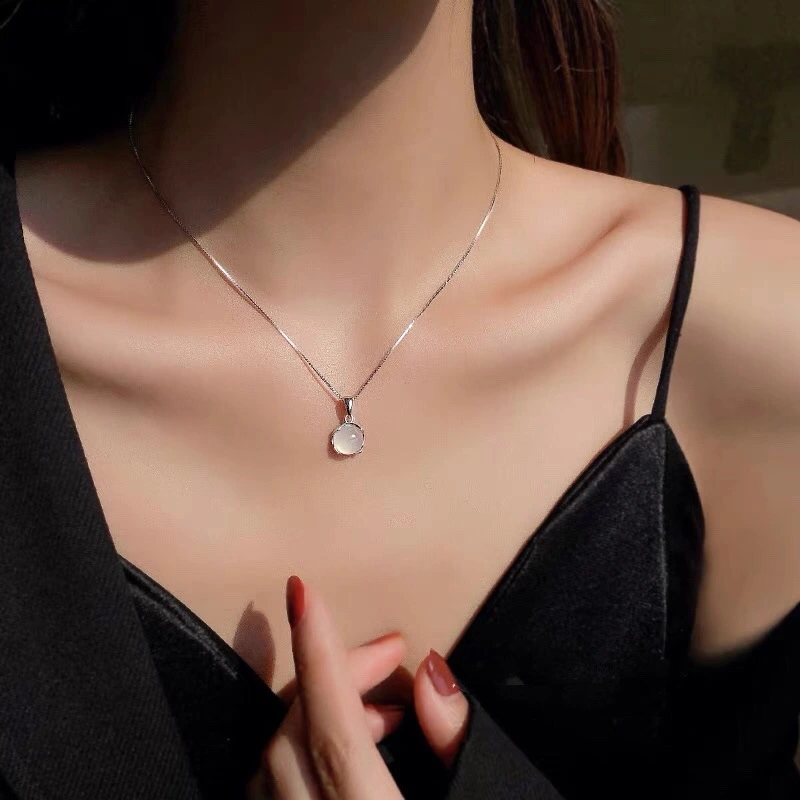 Natural Jade Pendant Necklace Female Clavicle Chain