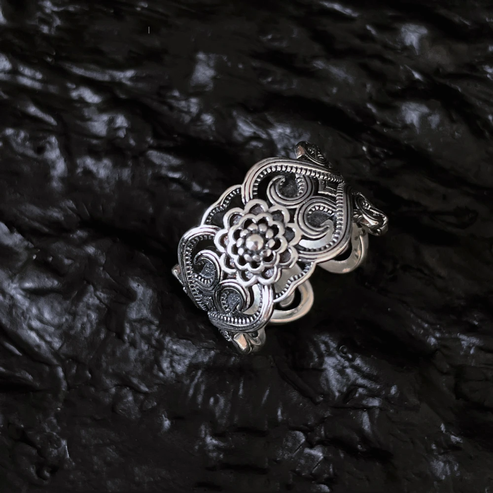 Silver Vintage Flower Facto Ring