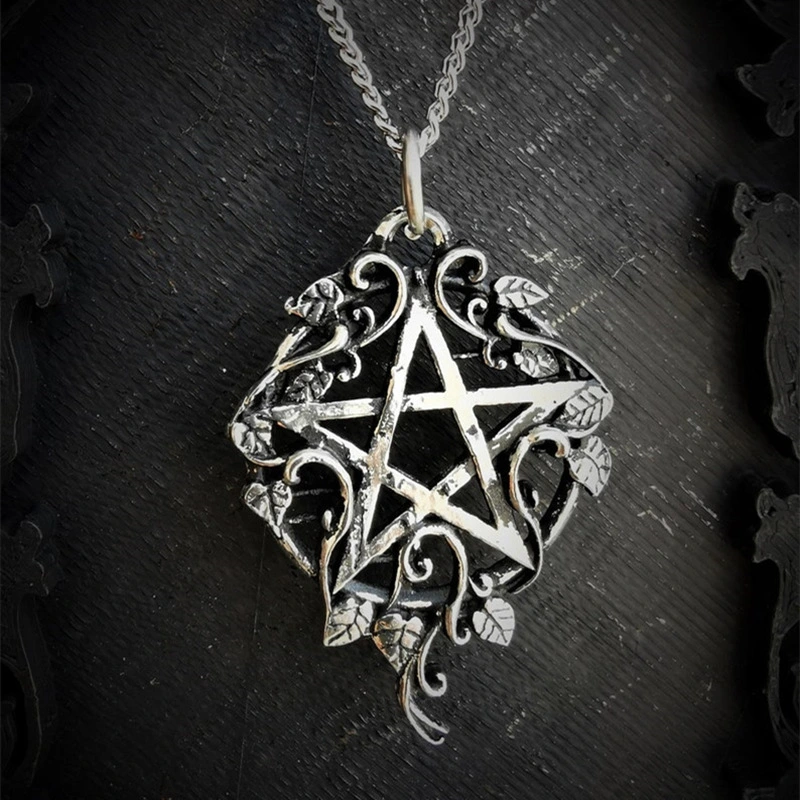 Bohemian Vintage Five-pointed Star Plant Fashion Pendant Necklace
