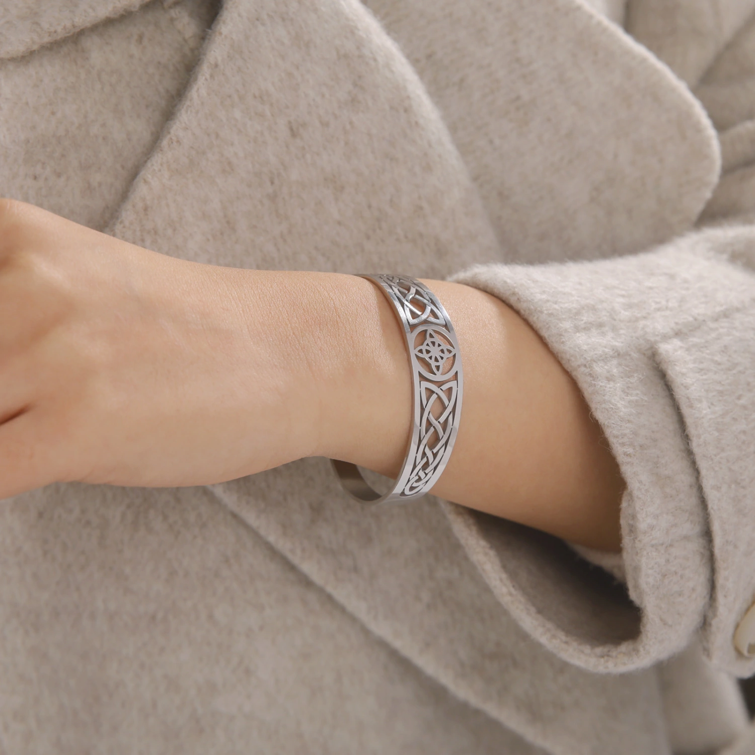 New Stainless Steel Female Bracelet