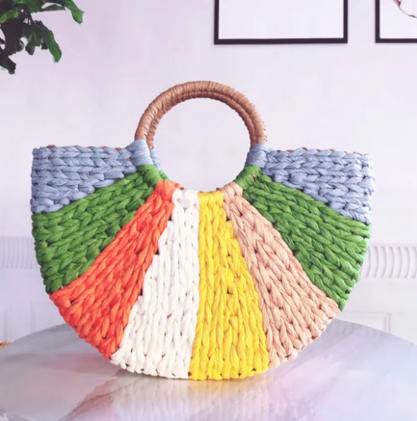 Mixed color woven bag