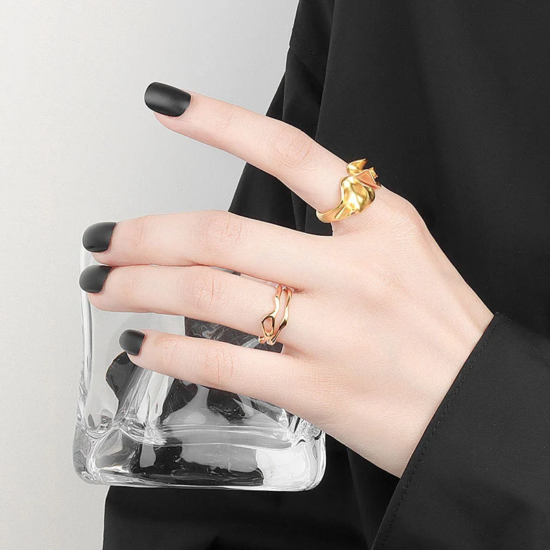 Freeform Irregular Double Layered Curve Ring