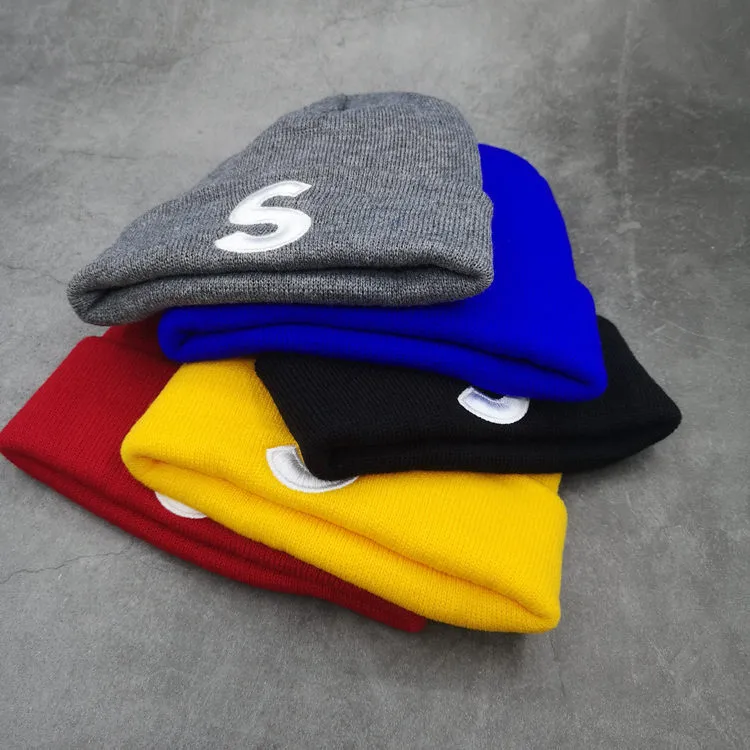 Embroidered letter s pointed fine wool hat