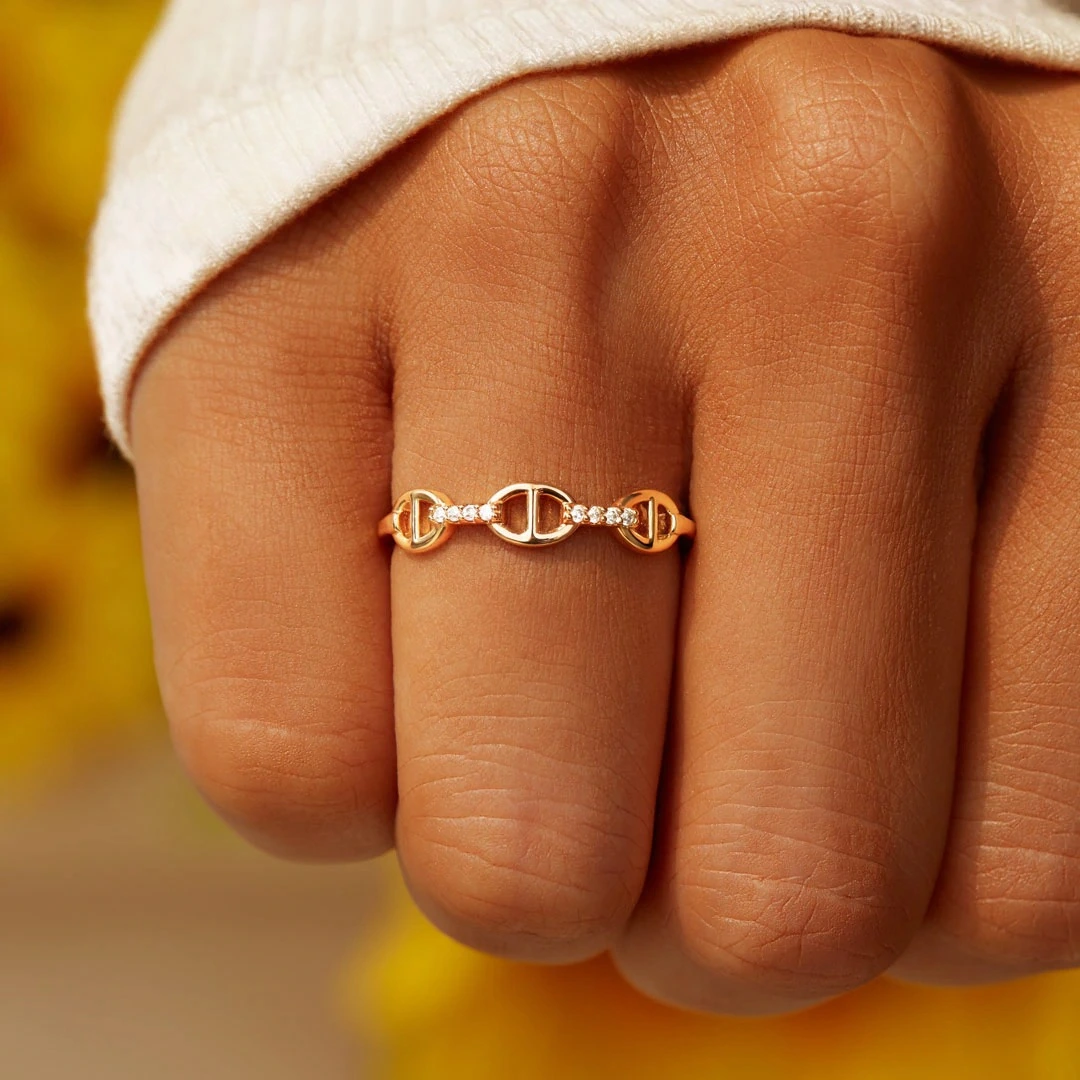 Women's S925 Sterling Silver Chain Ring With Diamonds