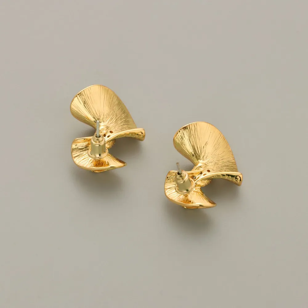 French Retro Dance Dress Shaped Copper Stud Earrings