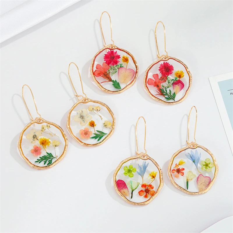 Retro Trend Transparent Resin Natural Dried Flower Earrings