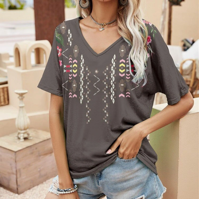 Women's Ethnic Style 3D Color Creative Fashion V-Neck T-Shirt
