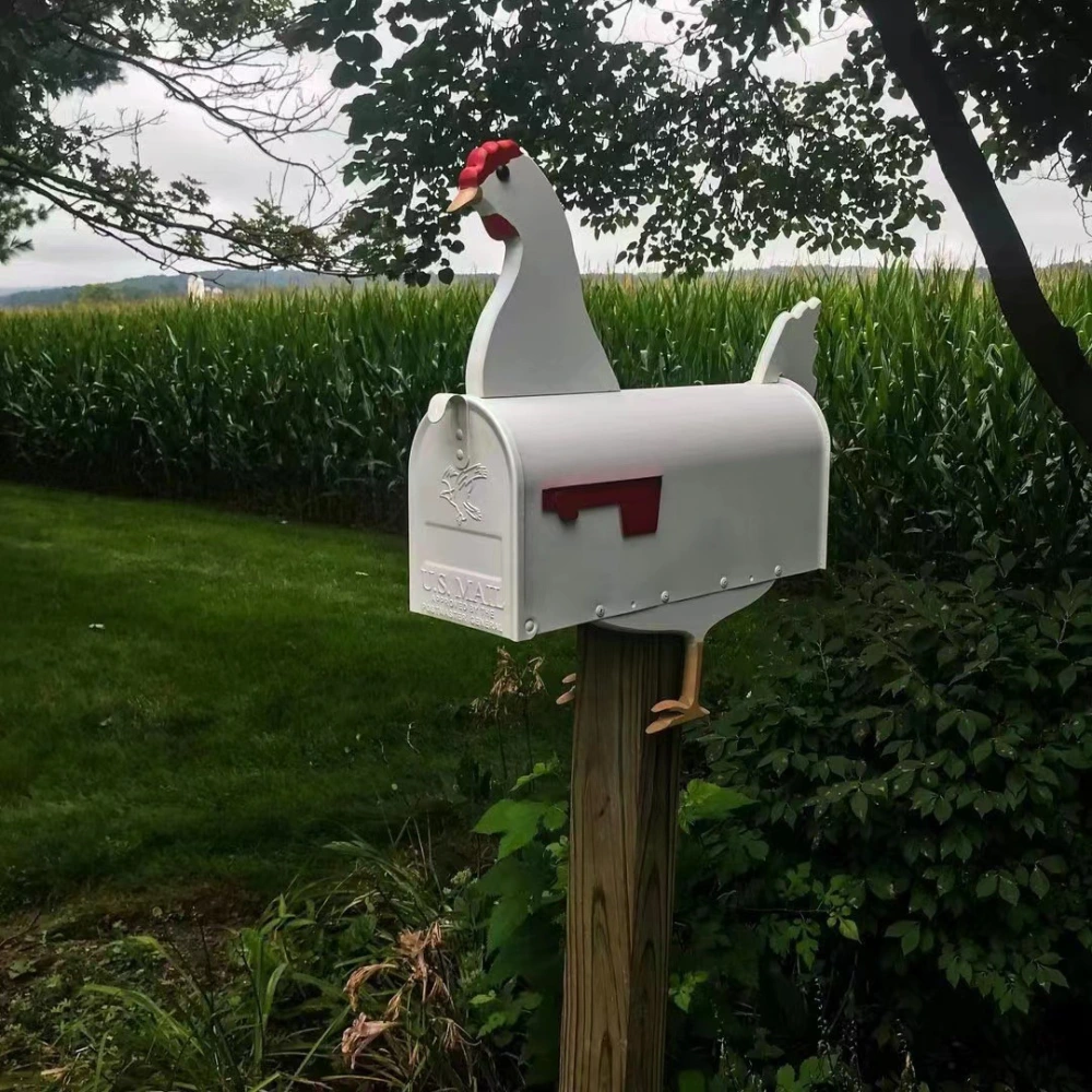 Modern Simplicity Metal Iron Chicken Mailbox Ornaments