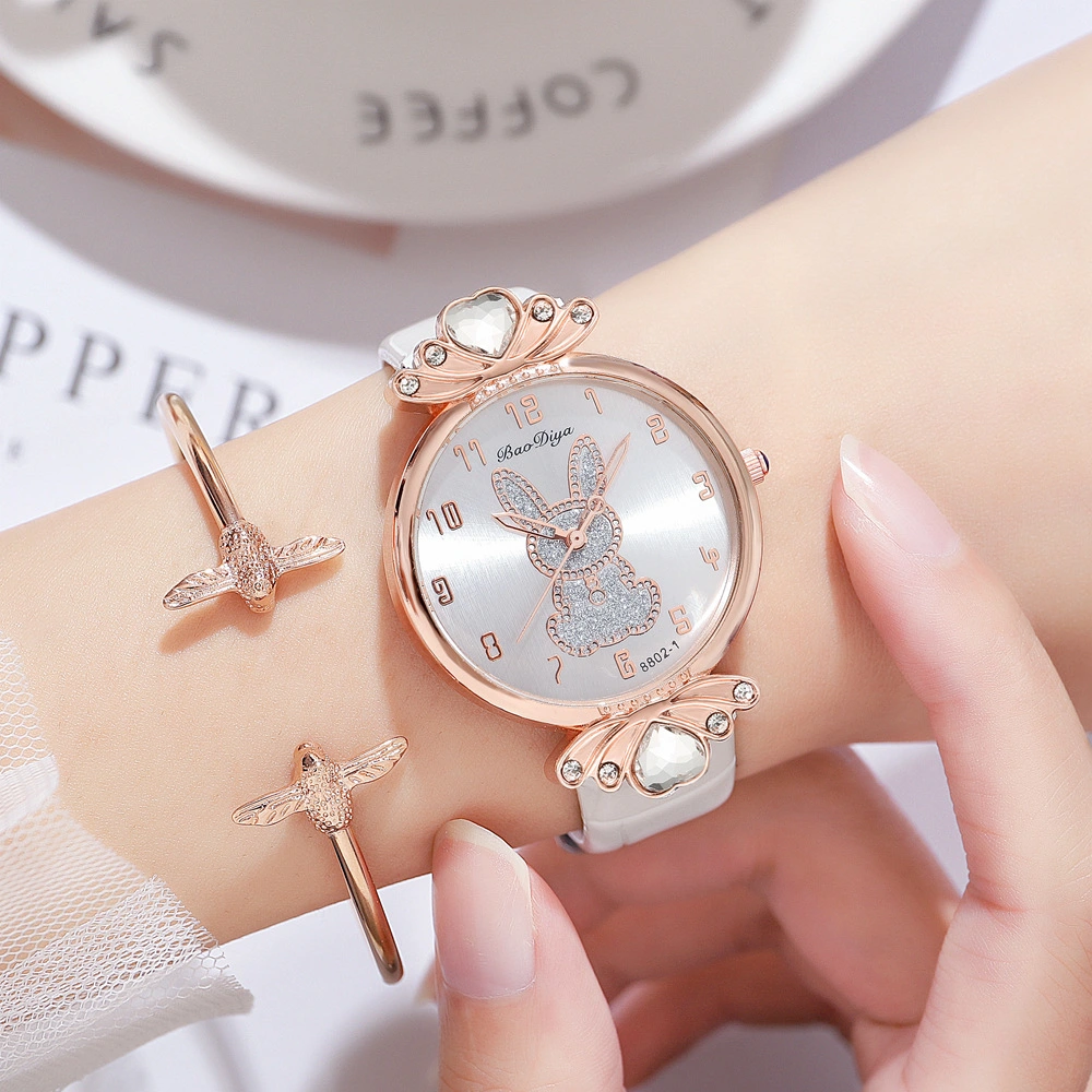 Fashion Rabbit Pattern Women's Watch