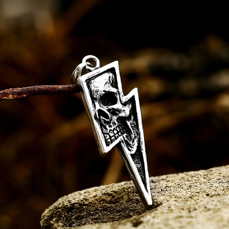 Retro Punk Lightning Skull Titanium Steel Pendant