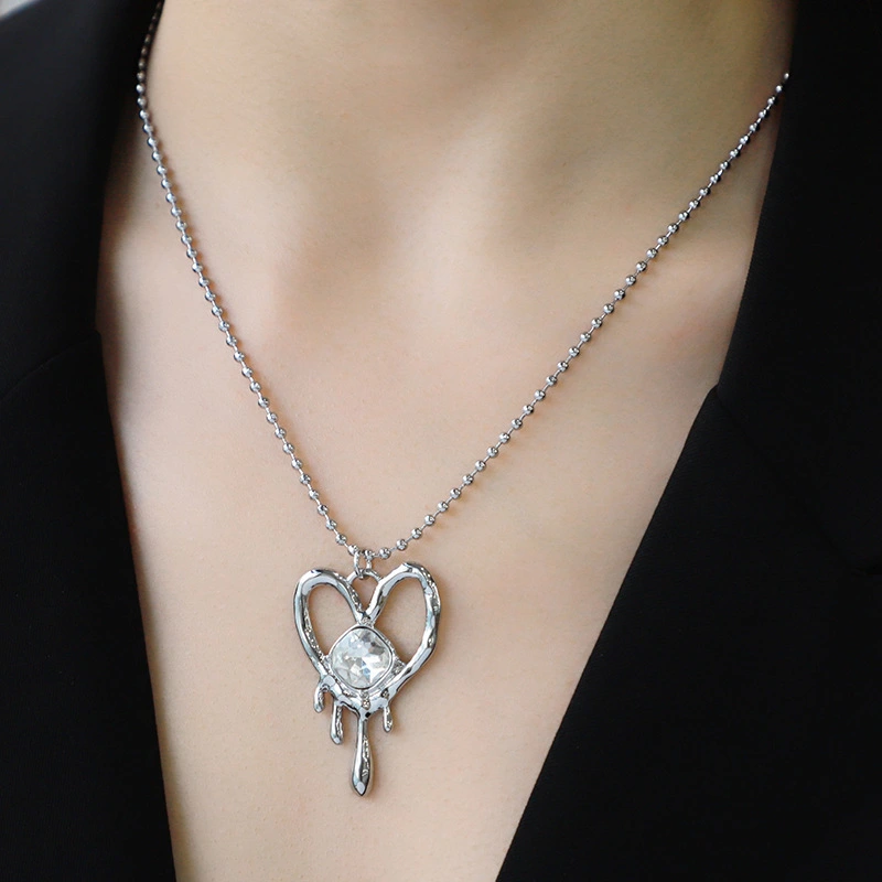 Metal Heart Jeweled Pendant Women's Europe And America Cross Border Irregular Liquid Pattern Necklace