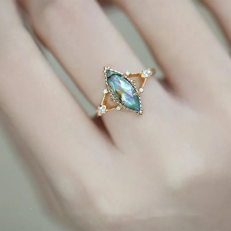 Natural Illusion Abalone Shell White Crystal Three-dimensional Patchwork Ring